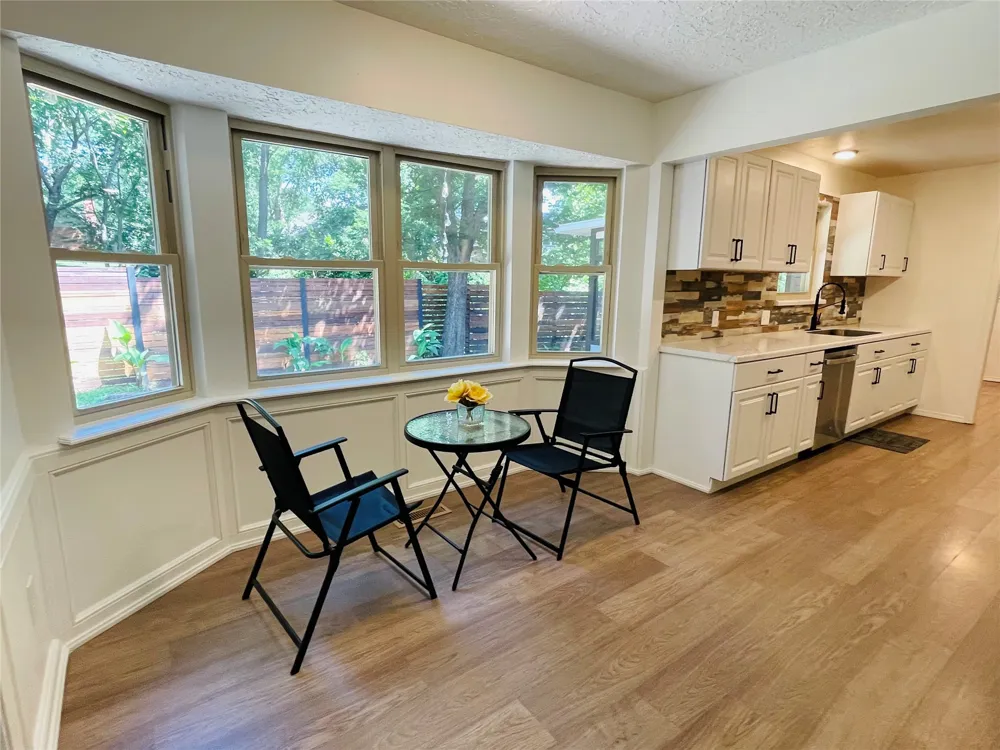 7713 S Glenwood Court Broken Arrow, OK 74011