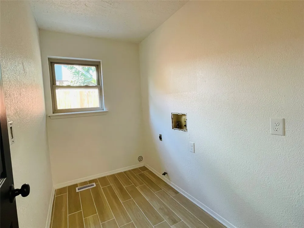 7713 S Glenwood Court Broken Arrow, OK 74011
