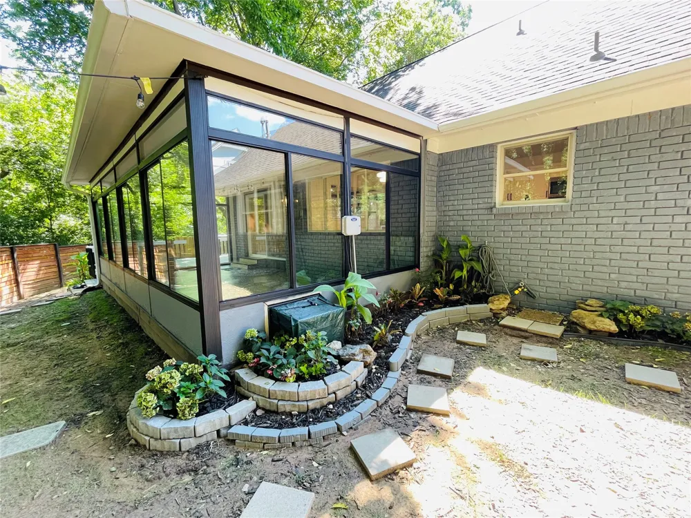 7713 S Glenwood Court Broken Arrow, OK 74011