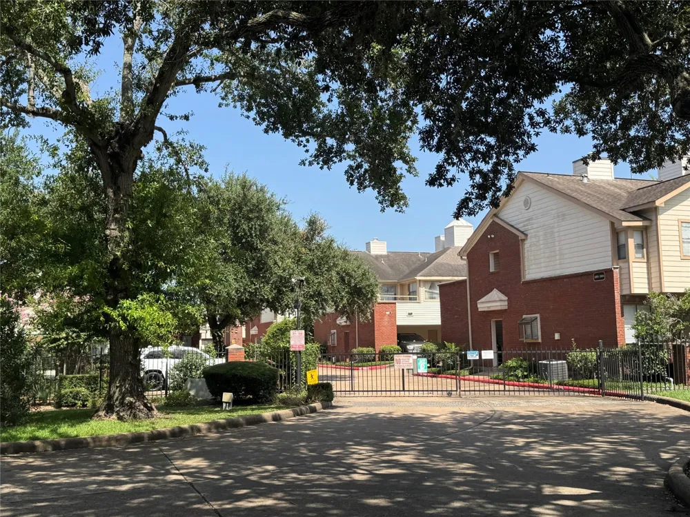 1103 Dulles Avenue #504 Stafford, TX 77477