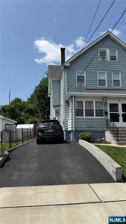 9 Guenther Place