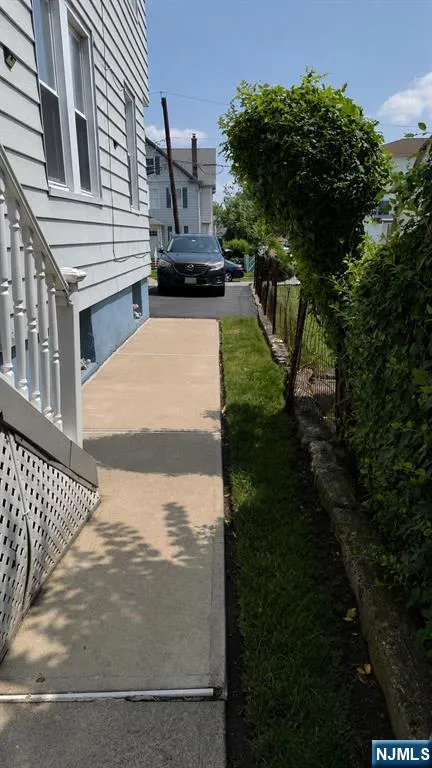 9 Guenther Place Passaic, NJ 07055