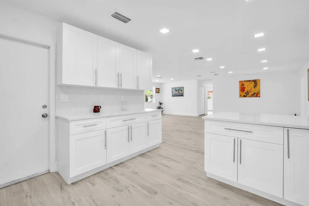 4872 NW 6TH COURT Plantation, FL 33317