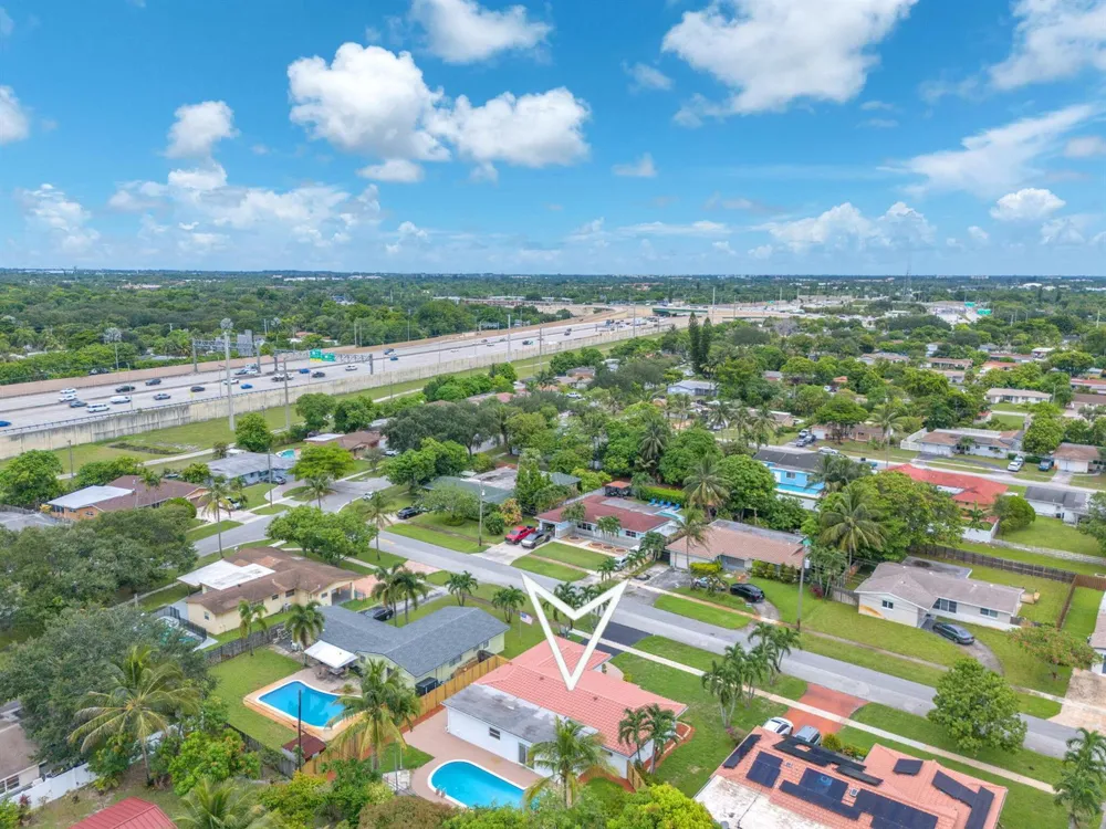 4872 NW 6TH COURT Plantation, FL 33317