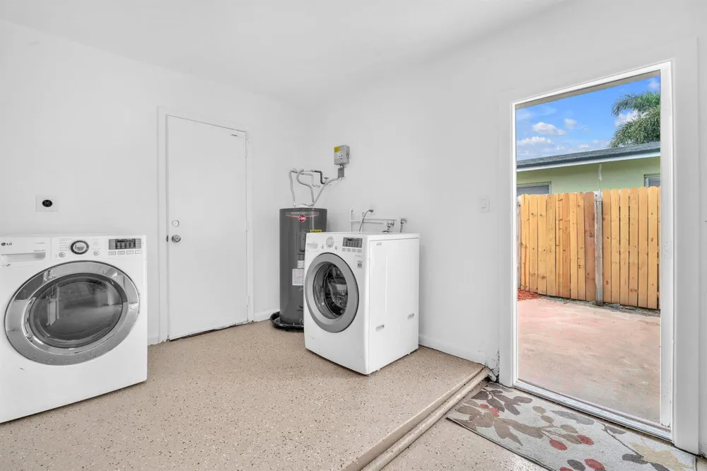 4872 NW 6TH COURT Plantation, FL 33317