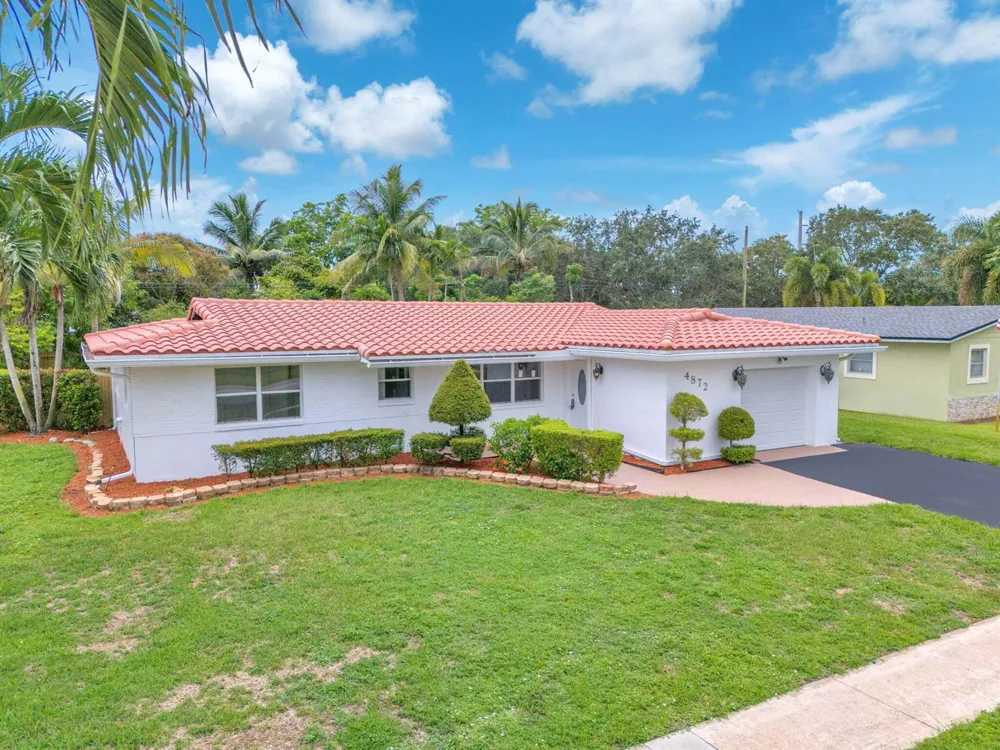 4872 NW 6TH COURT Plantation, FL 33317