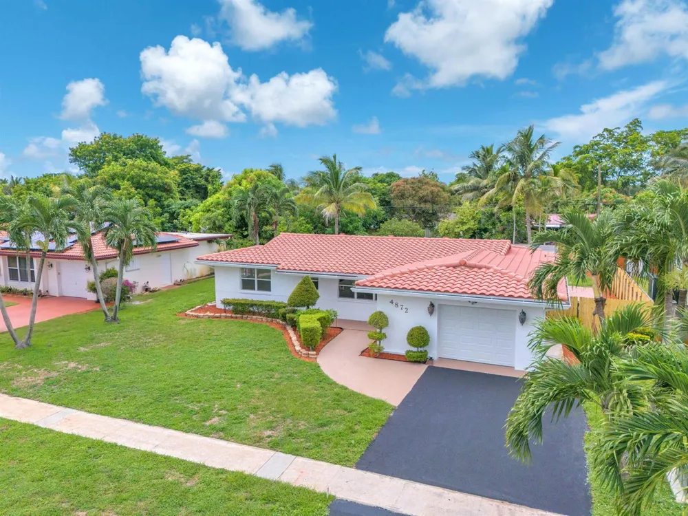 4872 NW 6TH COURT Plantation, FL 33317
