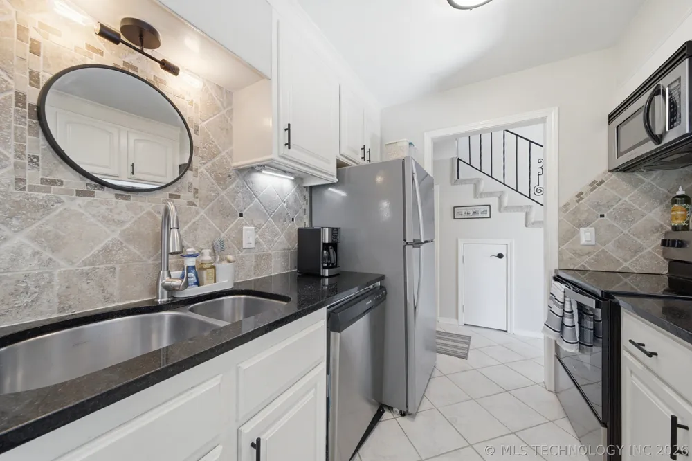 15911 E 131st Street S #Unit 1 Broken Arrow, OK 74011