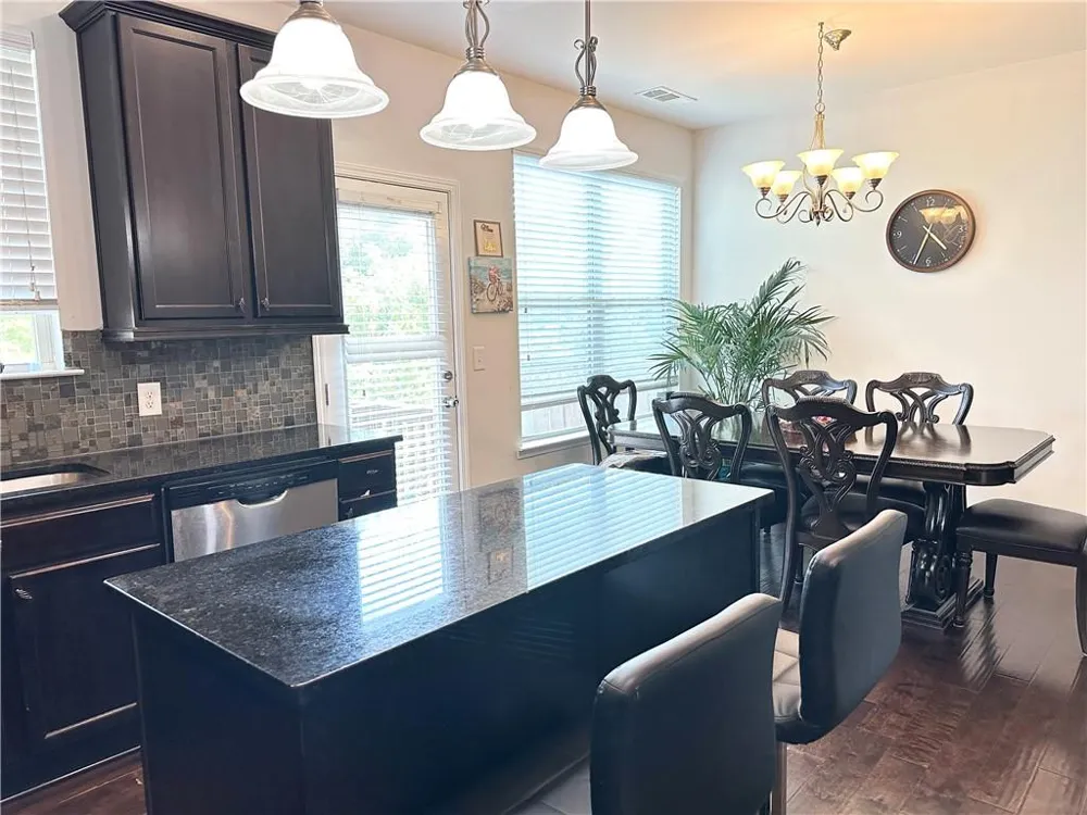 1710 Paxton Drive SW Lilburn, GA 30047