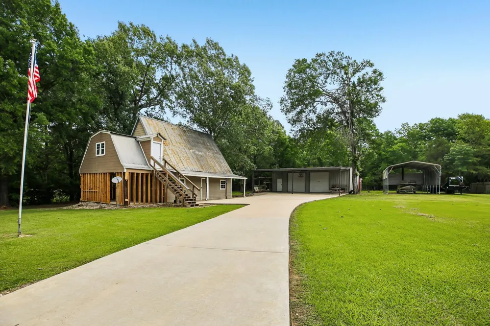164 Frank Road Trinity, TX 75862
