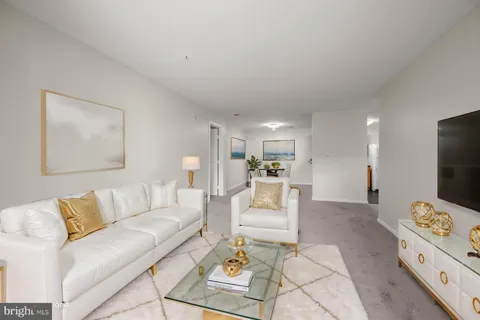 6600 LAKE PARK DRIVE #204