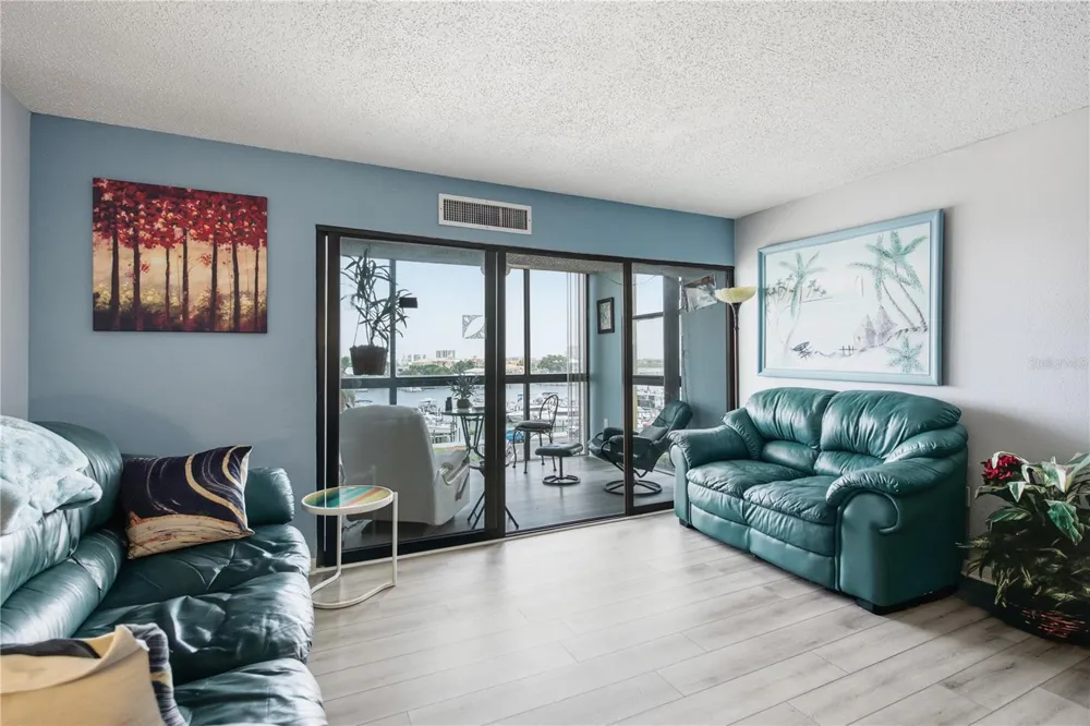 800 S GULFVIEW BOULEVARD #403 Clearwater Beach, FL 33767