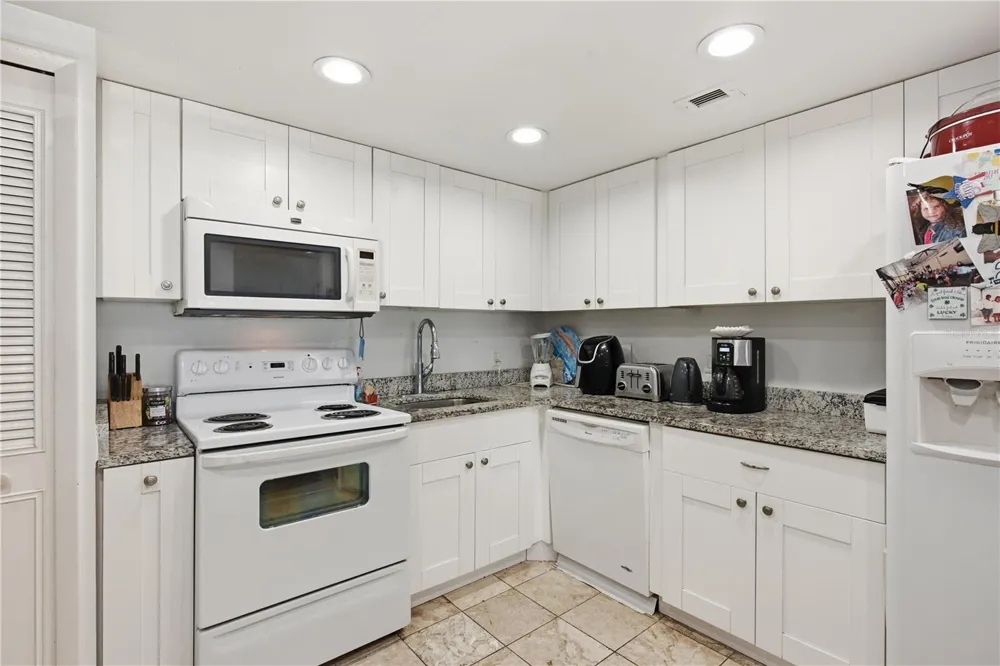 800 S GULFVIEW BOULEVARD #403 Clearwater Beach, FL 33767