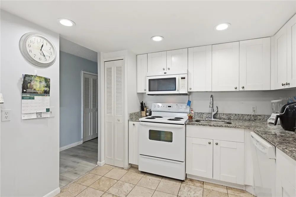 800 S GULFVIEW BOULEVARD #403 Clearwater Beach, FL 33767