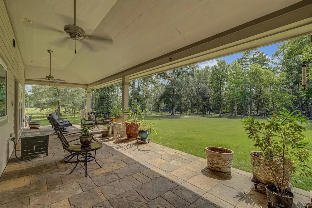 26816 Vista Meadow Court Huffman, TX 77336