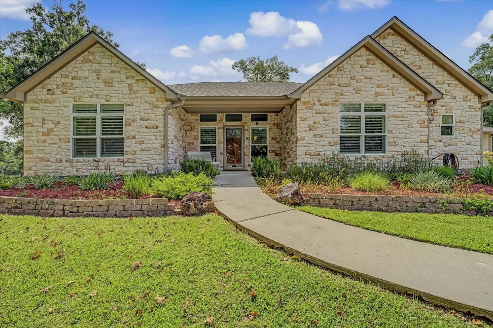 26816 Vista Meadow Court Huffman, TX 77336