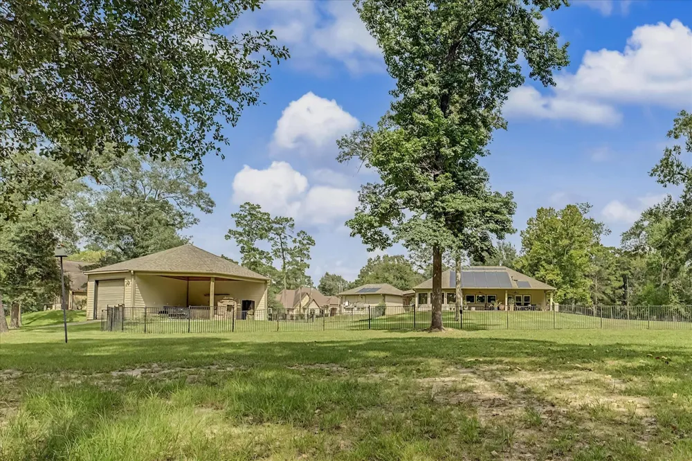26816 Vista Meadow Court Huffman, TX 77336