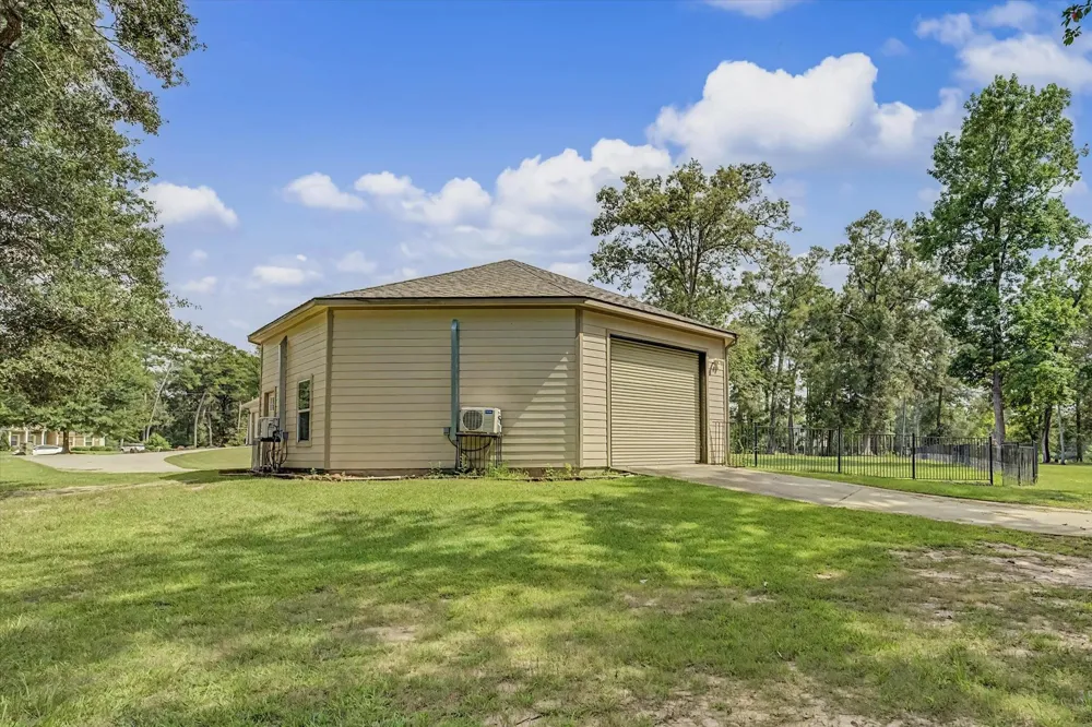 26816 Vista Meadow Court Huffman, TX 77336