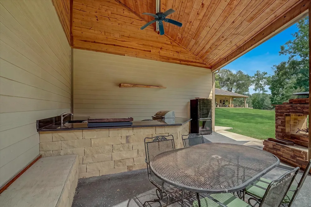 26816 Vista Meadow Court Huffman, TX 77336