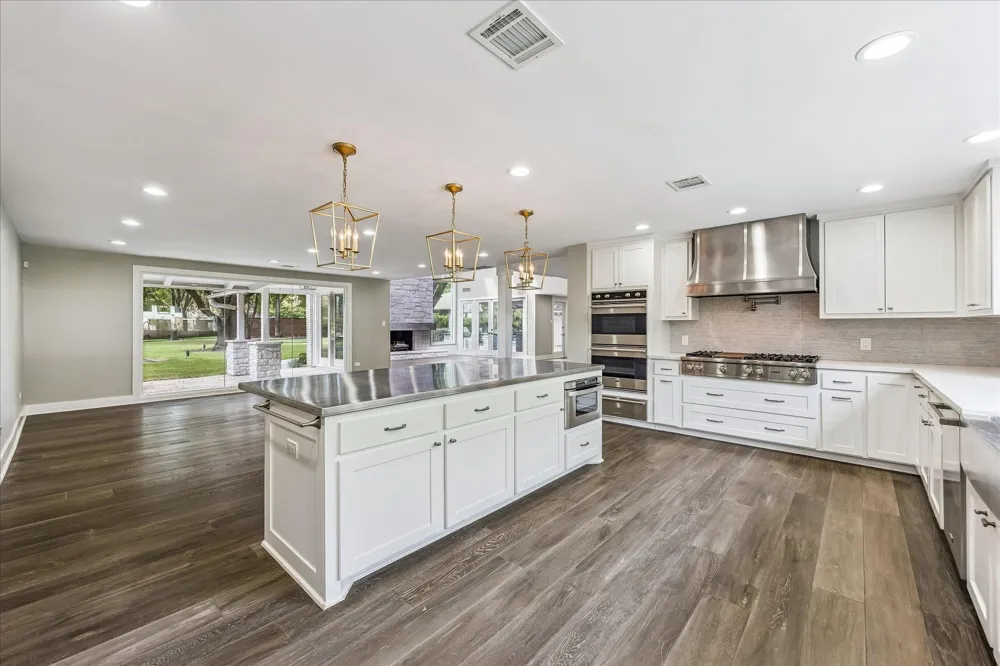 5524 Sturbridge Drive Houston, TX 77056