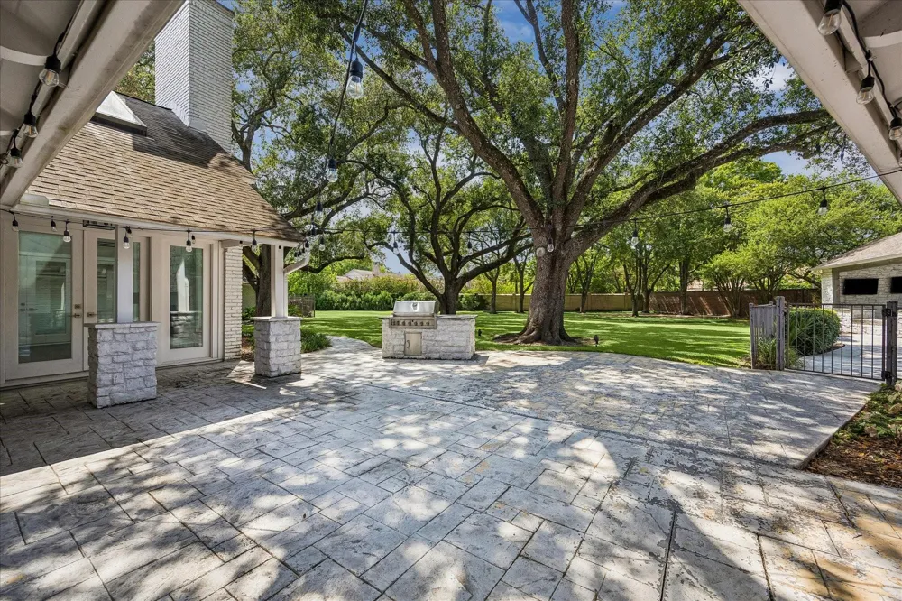 5524 Sturbridge Drive Houston, TX 77056