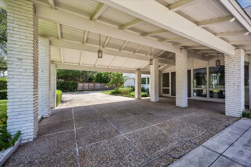 5524 Sturbridge Drive Houston, TX 77056