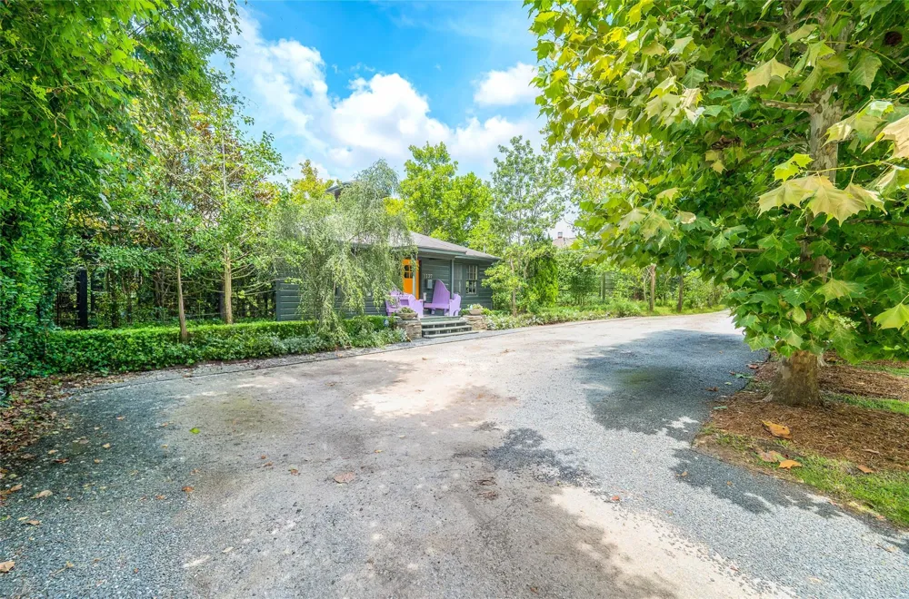 1137 W 26th Street Houston, TX 77008