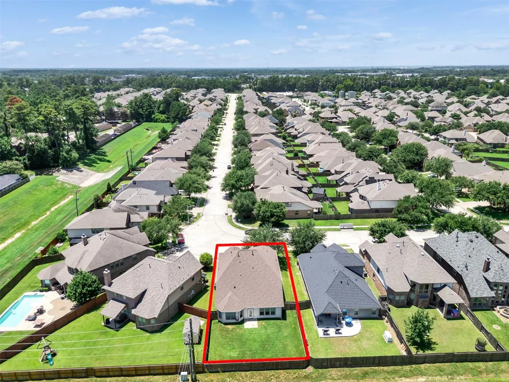26133 Gallant Knight Lane Kingwood, TX 77339