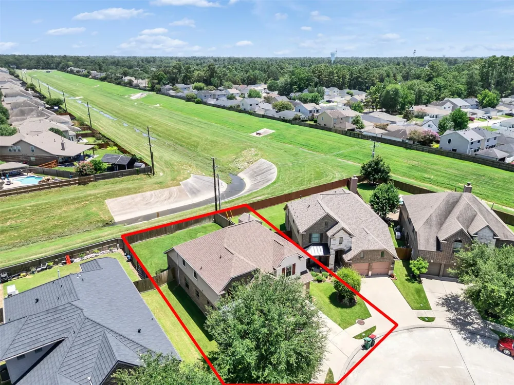 26133 Gallant Knight Lane Kingwood, TX 77339