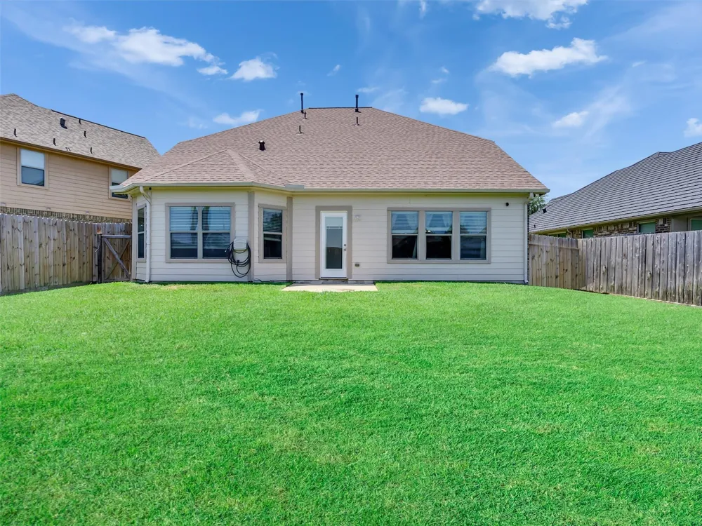 26133 Gallant Knight Lane Kingwood, TX 77339