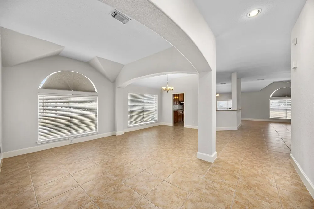 6908 Westgate Street Wallis, TX 77485