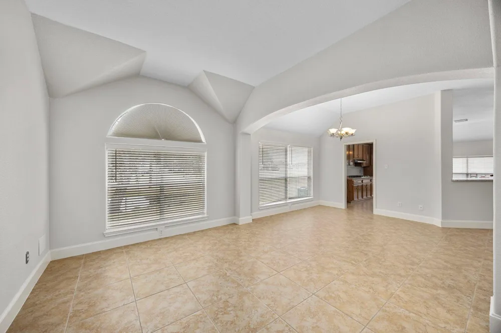6908 Westgate Street Wallis, TX 77485