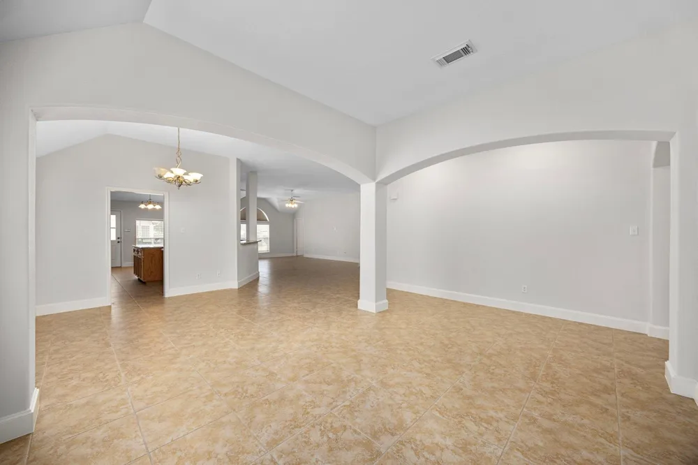 6908 Westgate Street Wallis, TX 77485