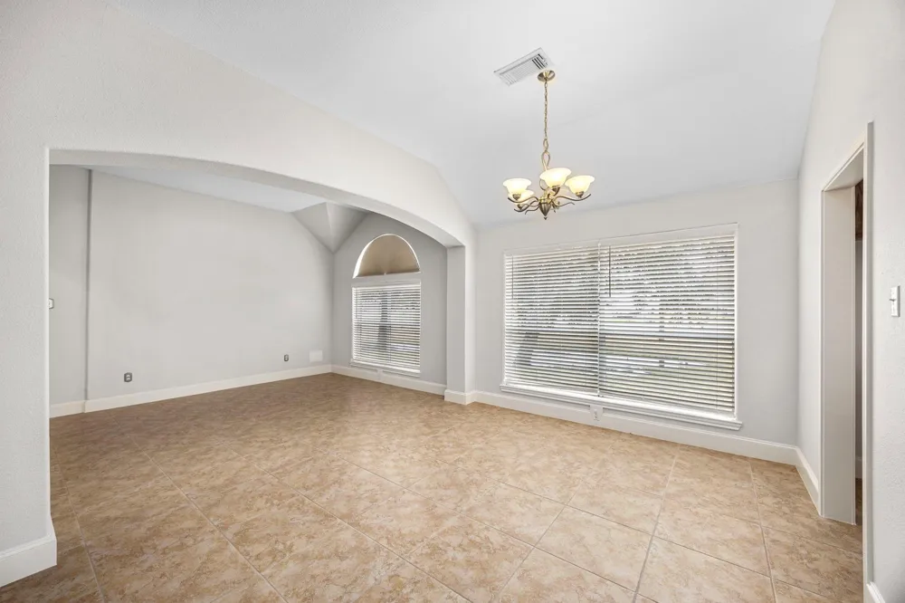 6908 Westgate Street Wallis, TX 77485
