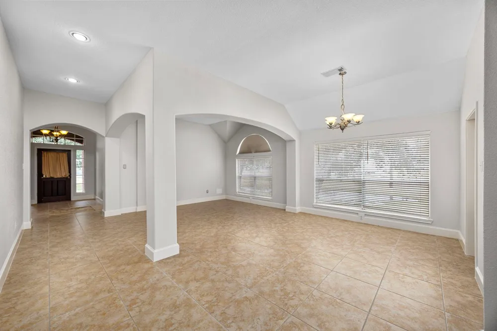 6908 Westgate Street Wallis, TX 77485