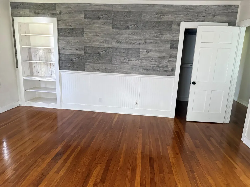 707 S Mccarty Avenue Eagle Lake, TX 77434