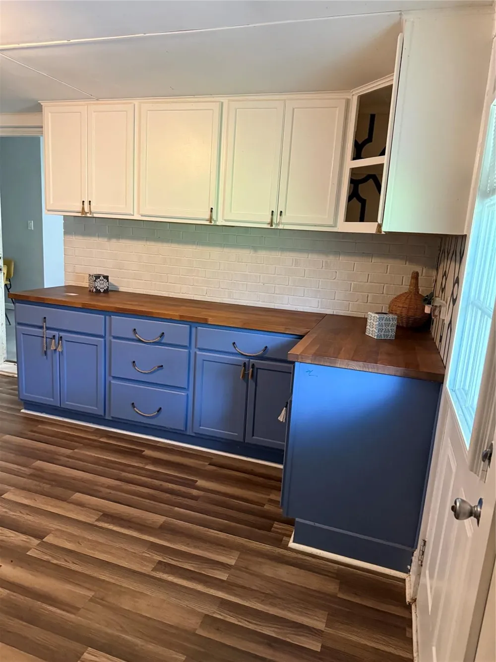 707 S Mccarty Avenue Eagle Lake, TX 77434