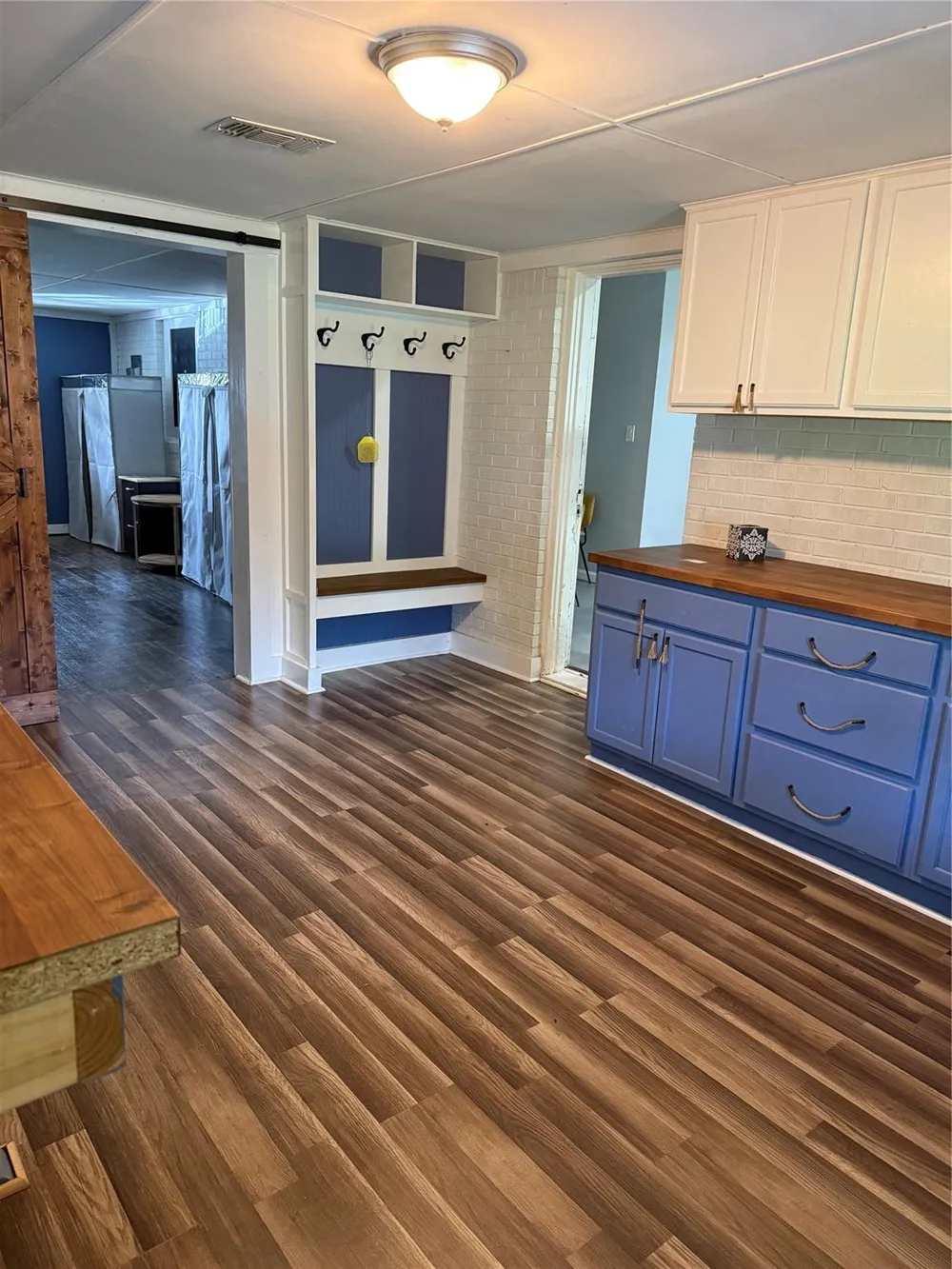 707 S Mccarty Avenue Eagle Lake, TX 77434