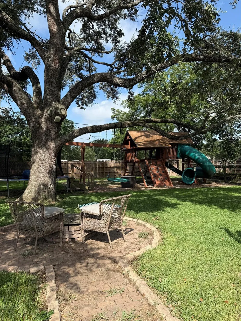 707 S Mccarty Avenue Eagle Lake, TX 77434
