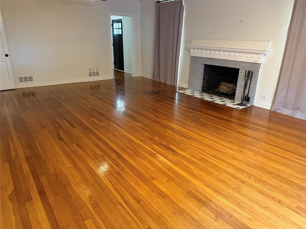 707 S Mccarty Avenue Eagle Lake, TX 77434