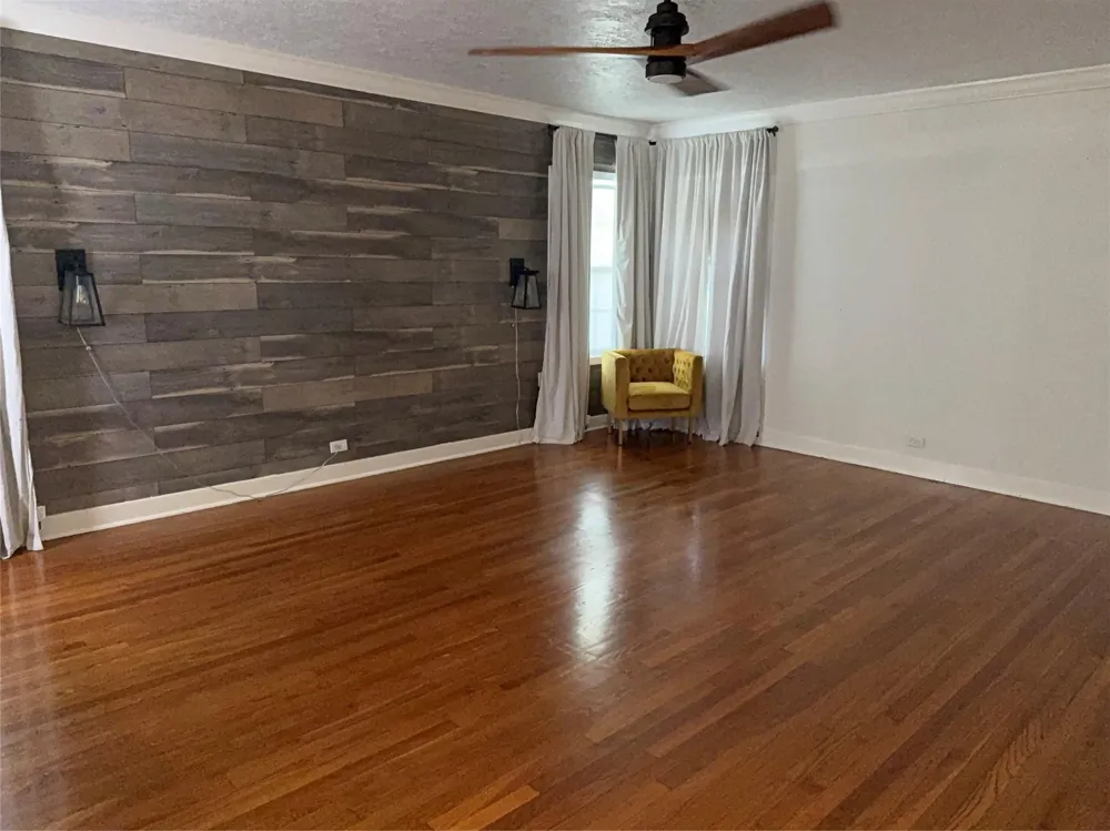 707 S Mccarty Avenue Eagle Lake, TX 77434