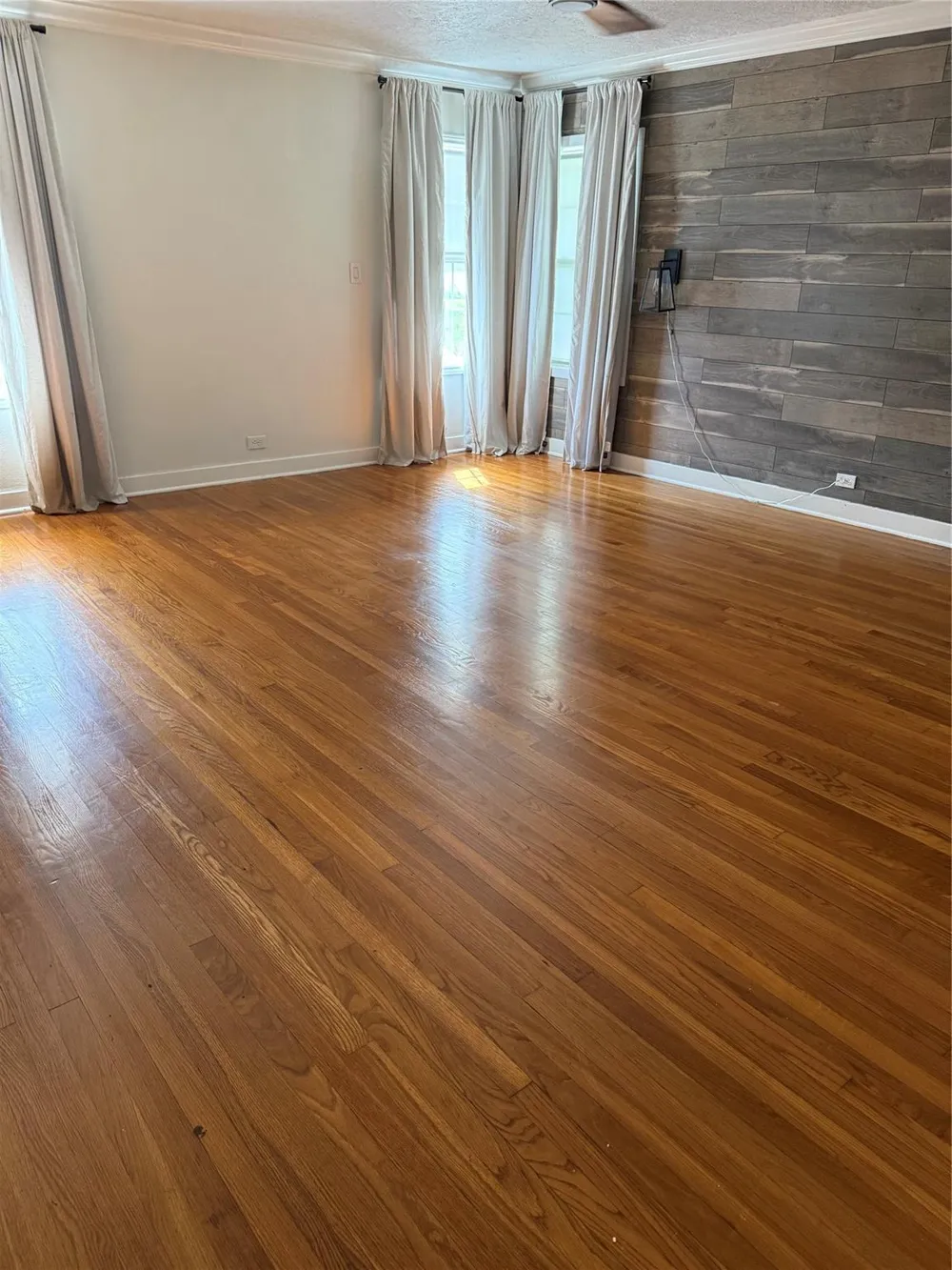 707 S Mccarty Avenue Eagle Lake, TX 77434