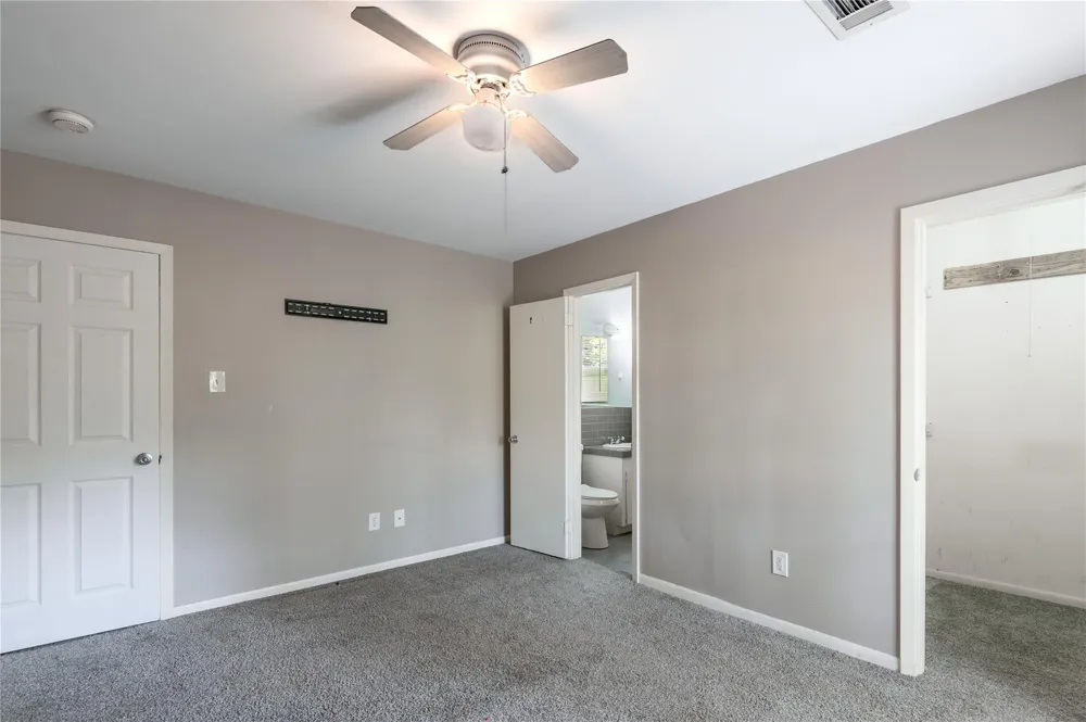427 Sunnyside Street Huntsville, TX 77320