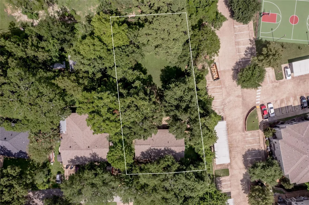 427 Sunnyside Street Huntsville, TX 77320