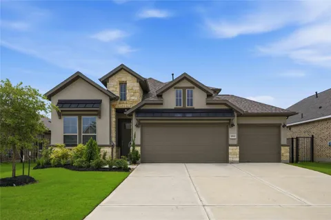 2512 Seneca Lake Drive