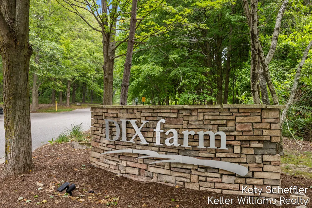 6065 W Back Forty Drive NE Belmont, MI 49306
