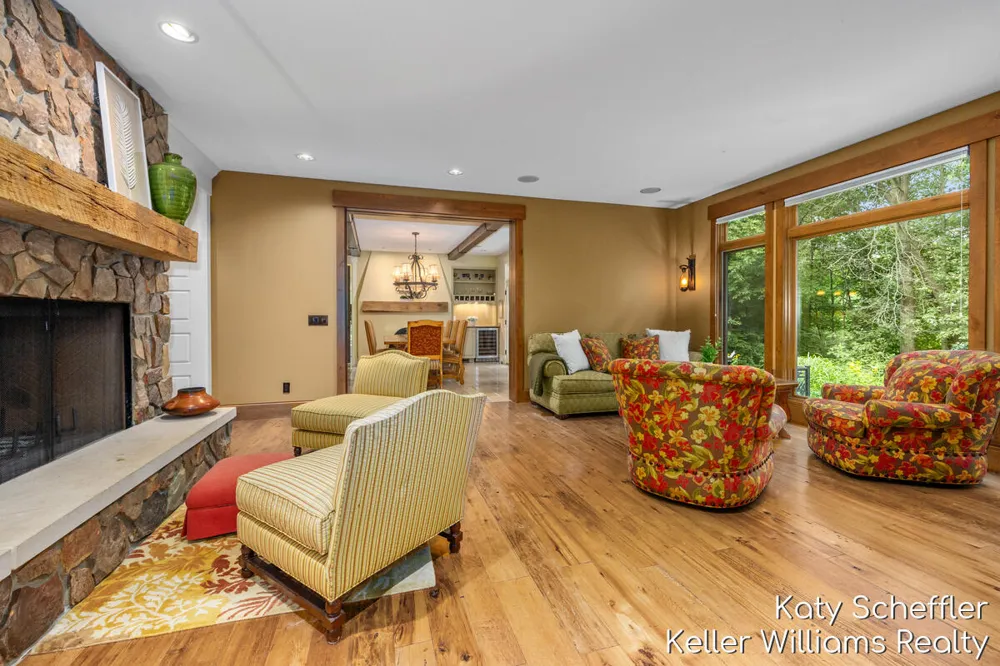 6065 W Back Forty Drive NE Belmont, MI 49306