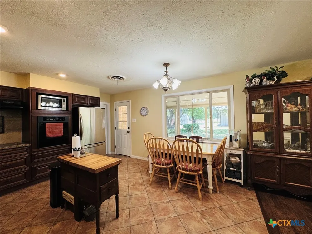 105 Curry Drive Gatesville, TX 76528