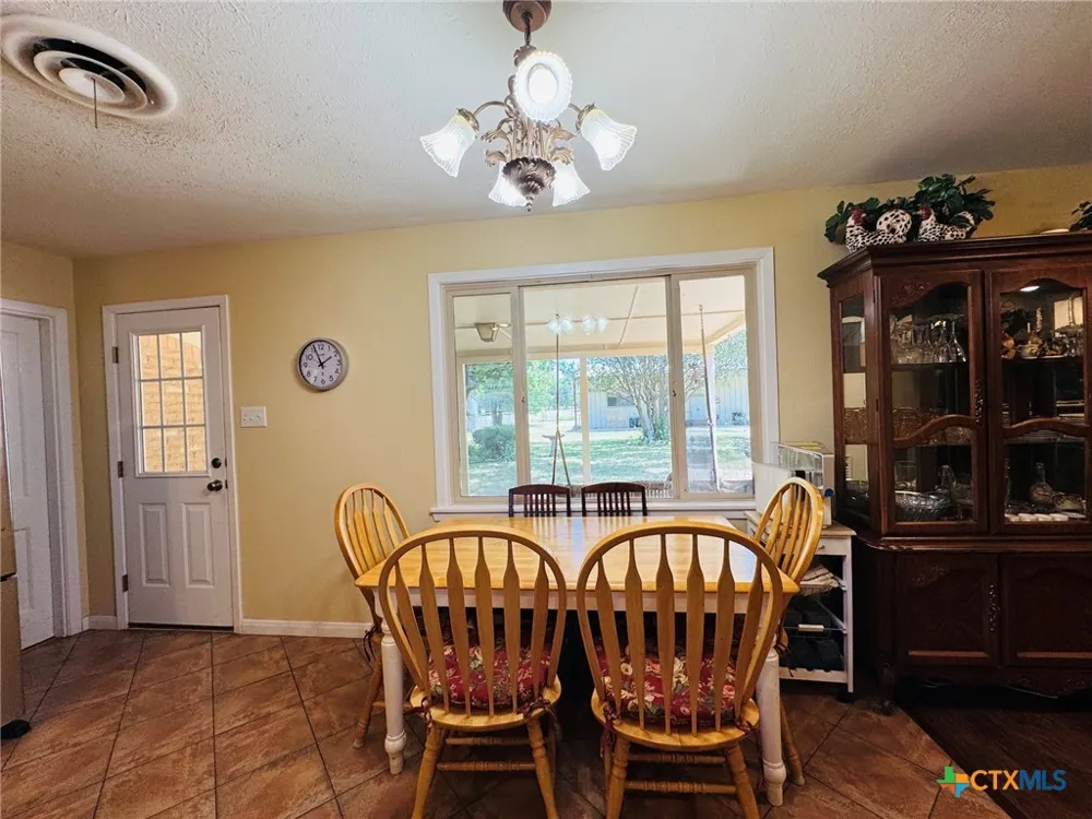 105 Curry Drive Gatesville, TX 76528