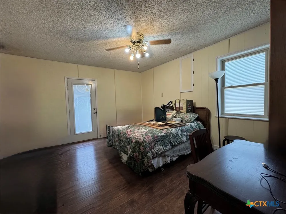 105 Curry Drive Gatesville, TX 76528